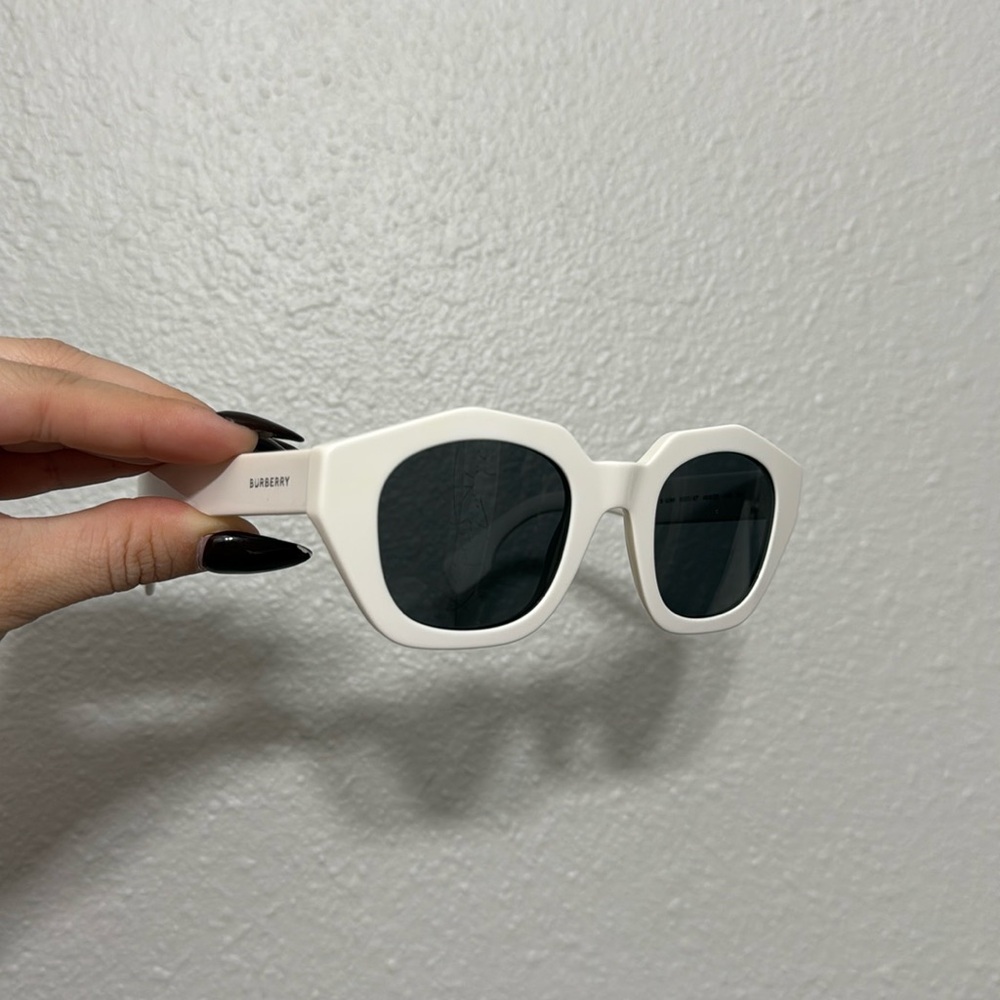 Burberry sunglasses